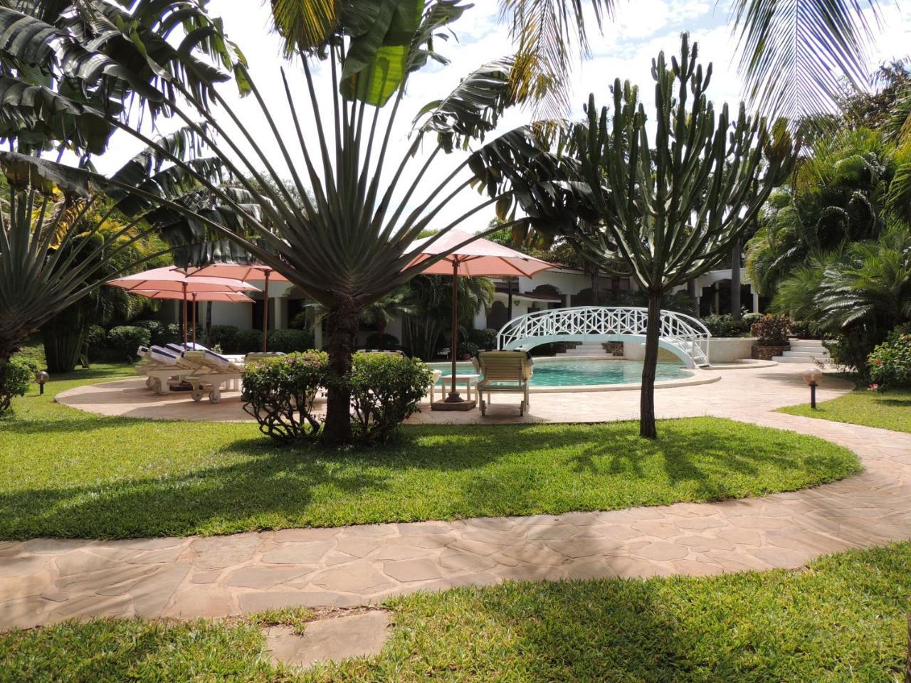Hotel Villa Malindi Extérieur photo